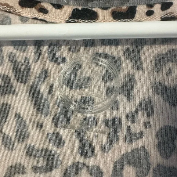 Maurice’s 24/7 Leopard Print V-Neck Women's Top - Brown/Tan - Picture 3 of 3